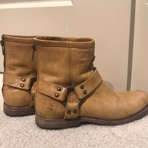 Frye Low Boot